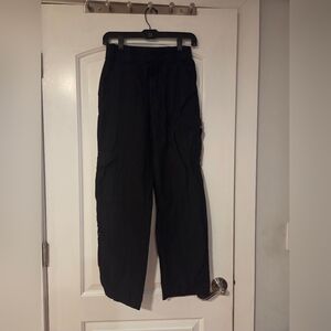 Aritzia TNA womens  Cargo Pants Wide Leg Size Xs
